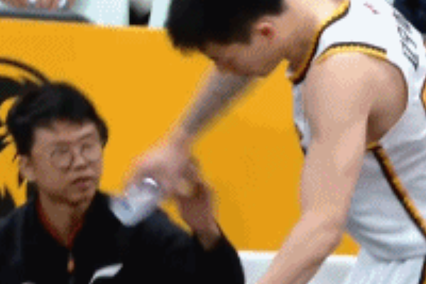  廣廈逆襲！遼寧男籃新賽季首戰(zhàn)失利遭遇慘敗