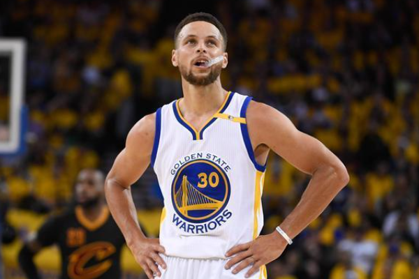 籃球比賽中六種防守戰(zhàn)術(shù)是什么？